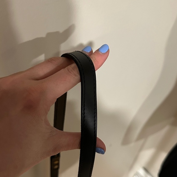 *DR. MARTENS* Black x Gold Leather Crossbody Purse Bag - Picture 8 of 8